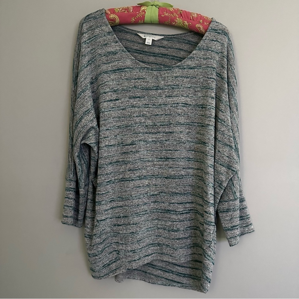 Market & Spruce Soft wide neck lounge top blue and gray